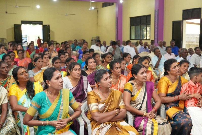 High Commissioner of India visits Udappuwa, the village whose residents trace their roots to Rameshwaram