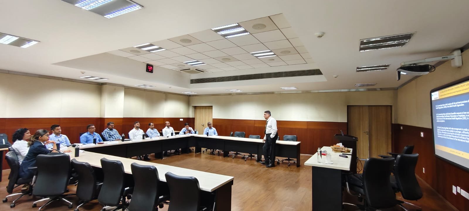 Sri Lankan Airport Managers attend Capacity Enhancement Programme in India