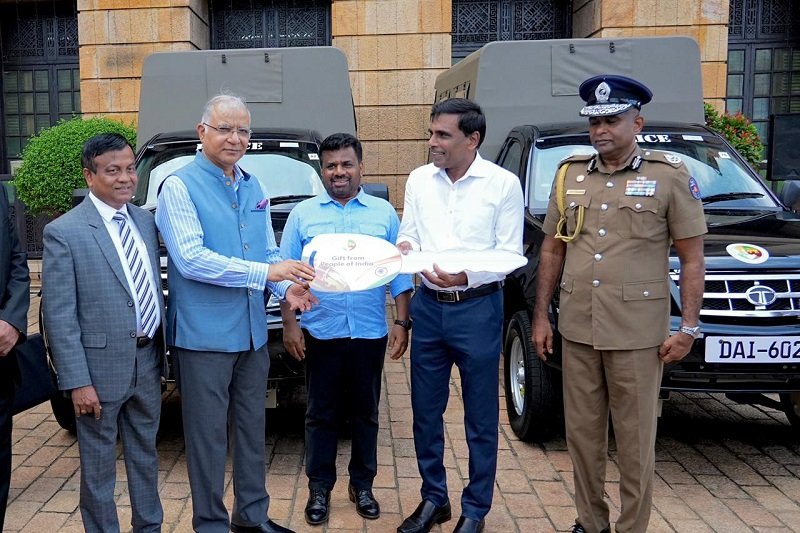 134 Single Cabs handed over to Sri Lanka Police under Grant Assistance  from Government of India