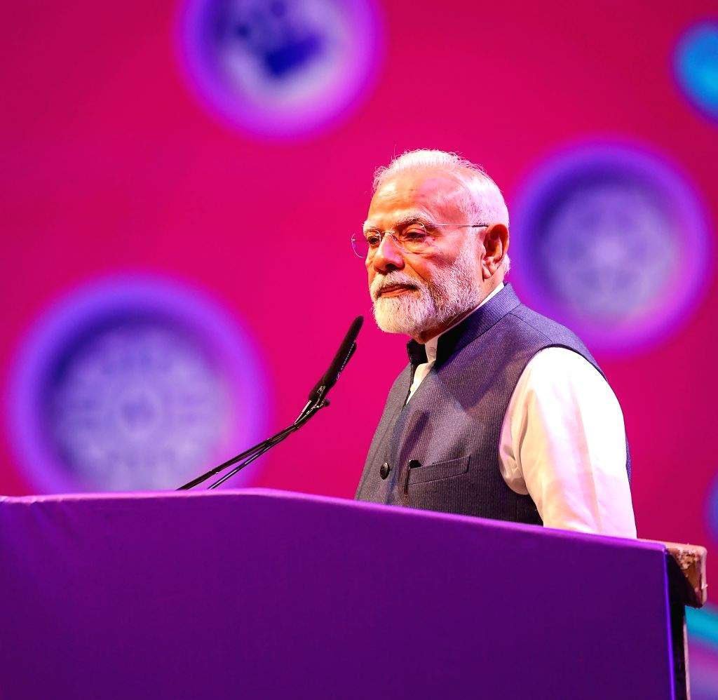 Sri Lankan Delegation participates in the Inaugural WAVES Summit 2025 in Mumbai, India