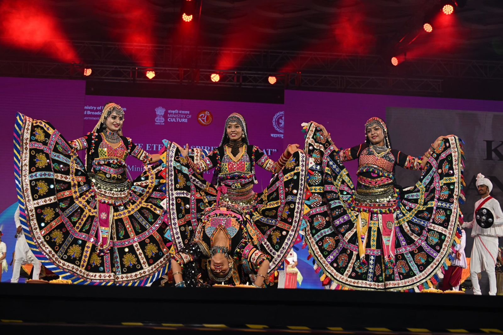 Sri Lankan Delegation participates in the Inaugural WAVES Summit 2025 in Mumbai, India
