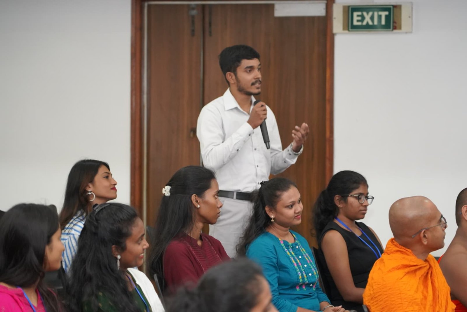 35 Sri Lankan students of Hindi to study in India with fully funded scholarships