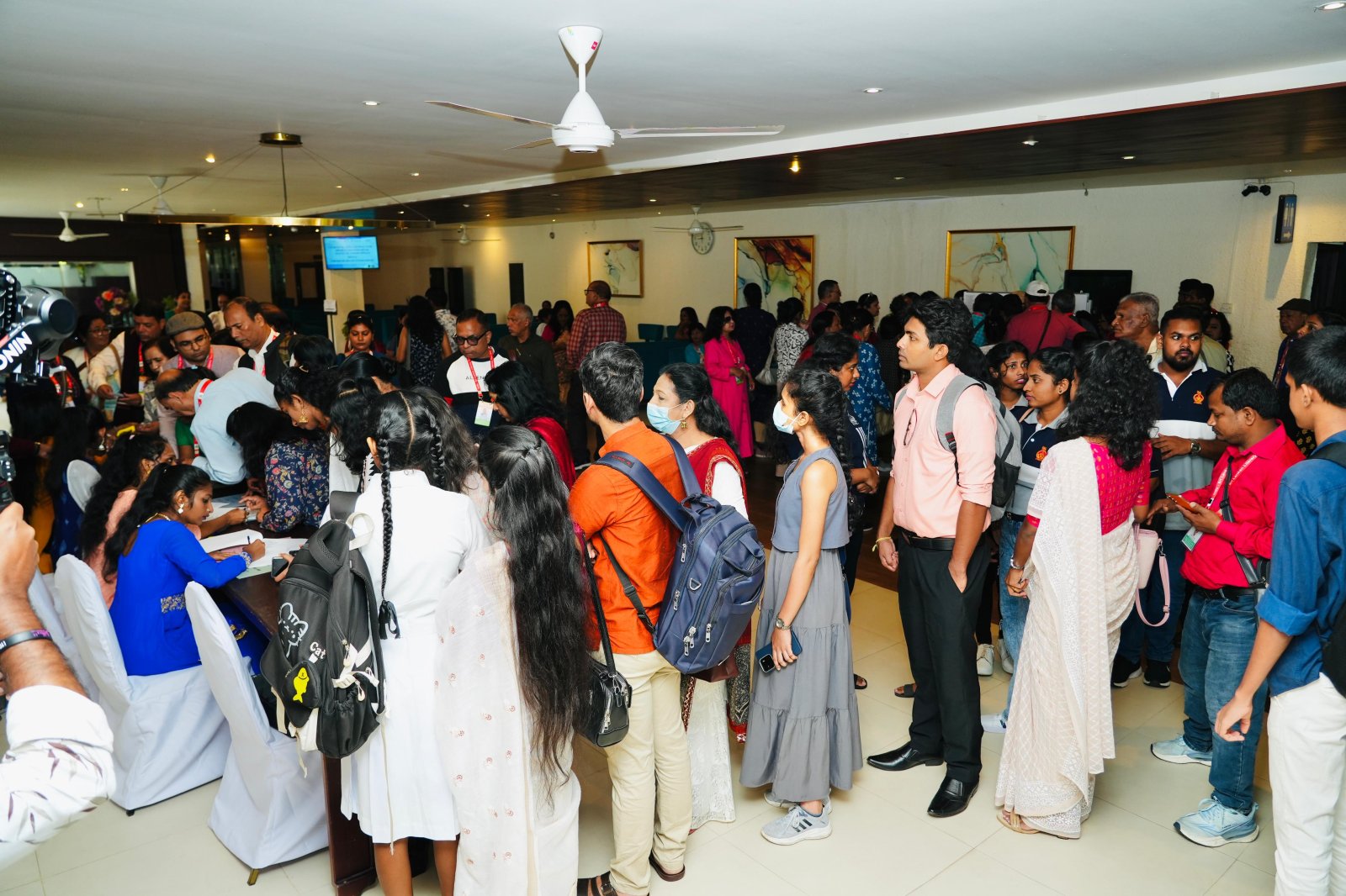 High Commissioner and Deputy Minister of Education Inaugurate Second Bharat Sri Lanka Hindi Sammelan in Colombo