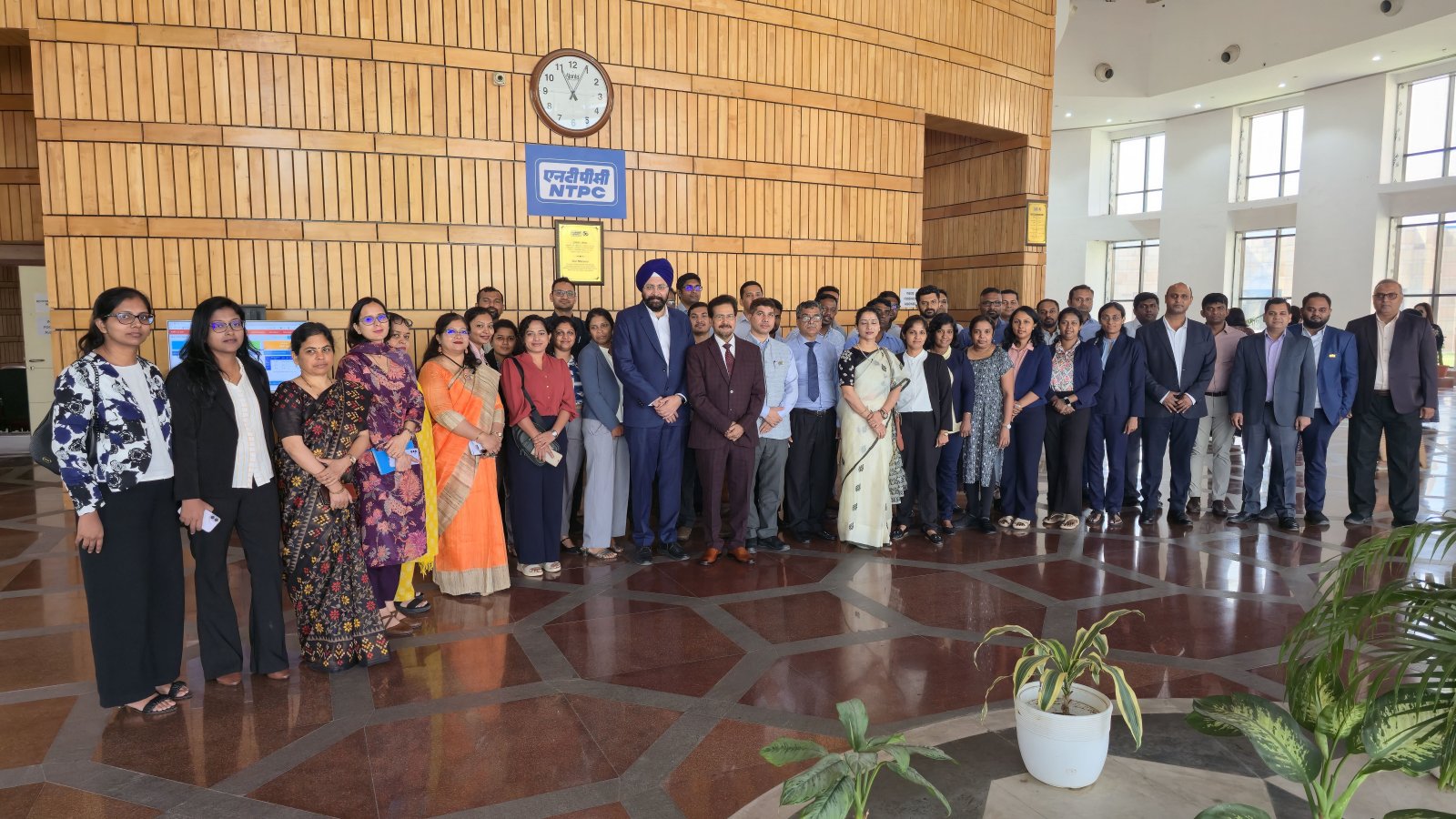 Photo-1-1.jpeg (1600×900)